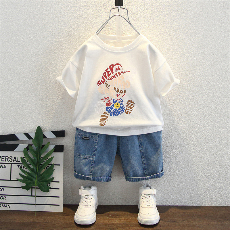 8020 niños pequeños y medianos estilo occidental cuello redondo manga corta T traje verano niño coreano casual de dos piezas chaqueta de media manga