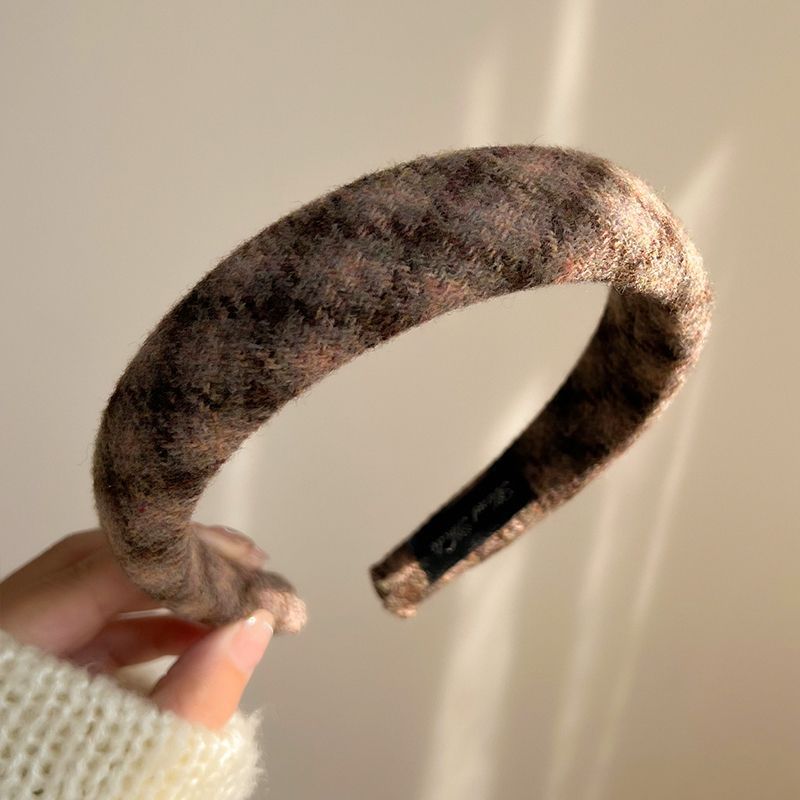 2024 nuevo estilo coreano de invierno y otoño tela de lana trenzada de alto cráneo alto alto ancho borde banda de cabello mujer cabeza de tocado universal