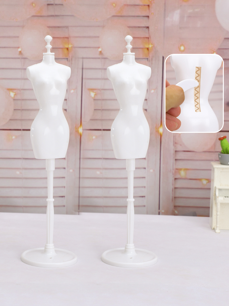 2개의 범용 마네킹