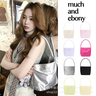 �F؛�n��С��much and ebony������������С������ĸ�̽�Ҹ�°�