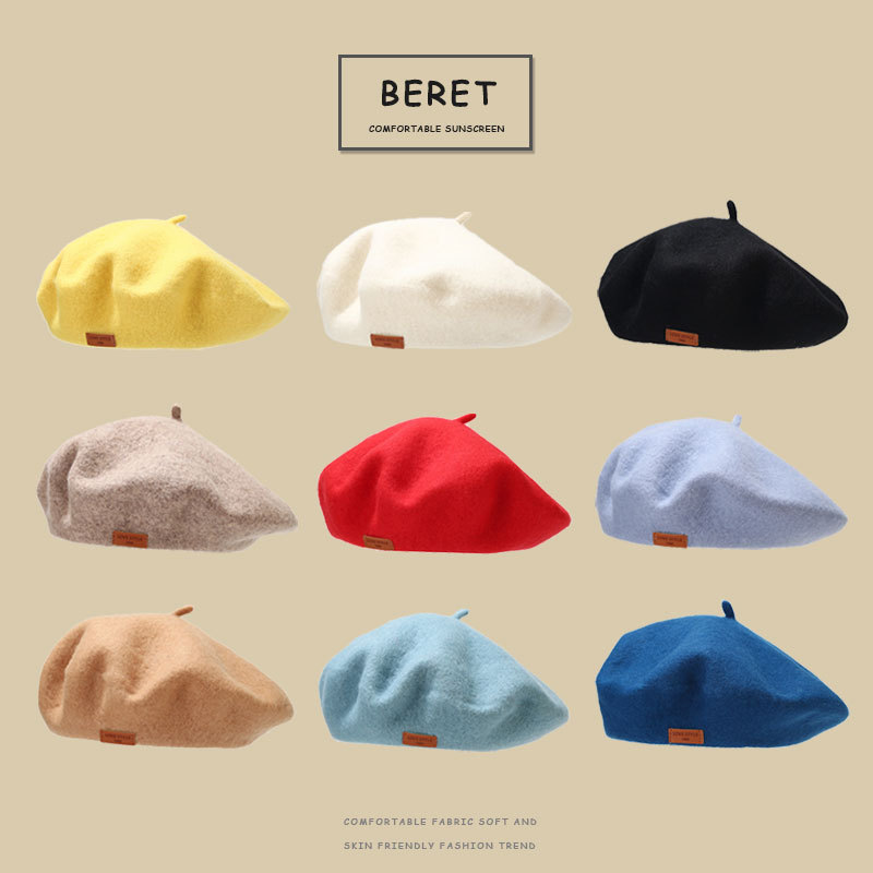 Woolen demi-season universal beret