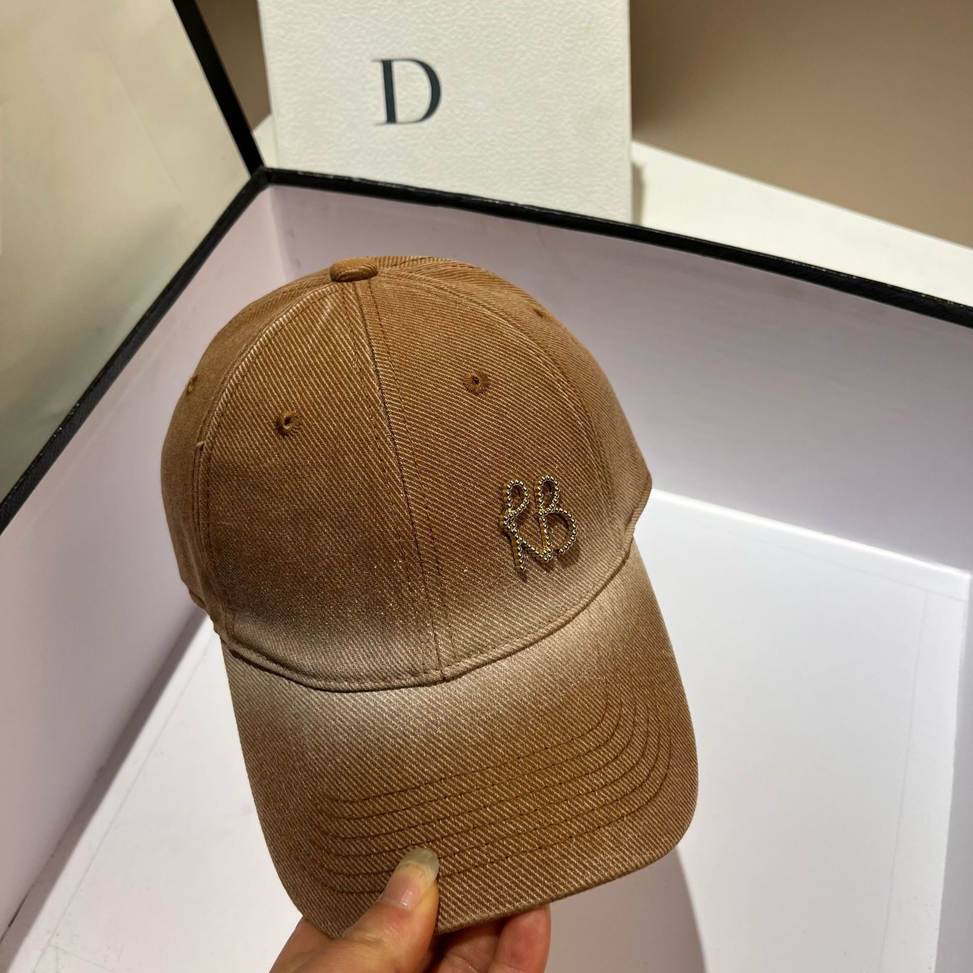 RB-Baseballmütze mit Farbverlauf für den Frühling und Sommer, neue Outdoor-Sport-Freizeitmütze, modische und vielseitige Entenschnabelmütze_voghion.com