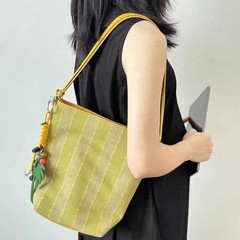 2025新款复古松弛感帆布托特包单肩女包腋下包水桶包大容量通勤