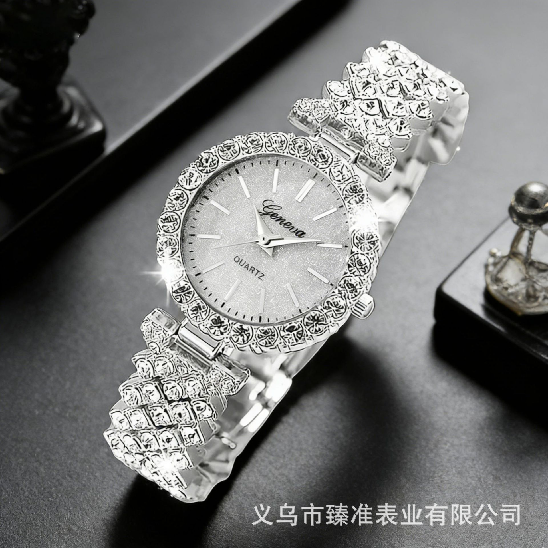 Cross-Border Popular Watch and Bracelet Set for Women, Diamond-Encrusted Quartz Watch, High-End Fashion Student Wristwatch