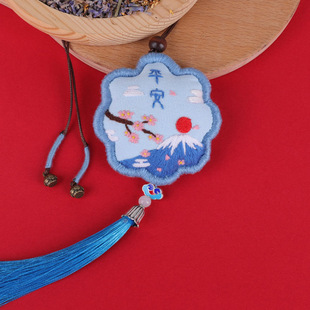 Foreign trade cross-border antique DIY embroidery sachet carry-on purse sachet car pendant sachet shaking voice generation