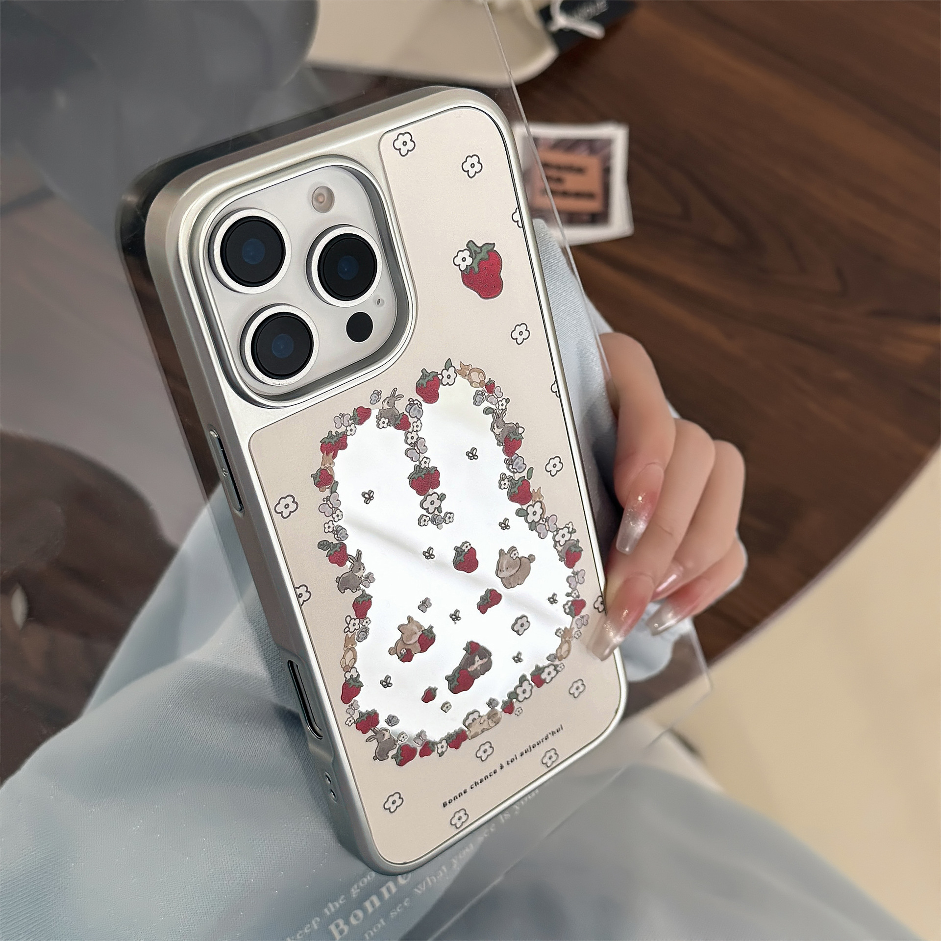 Protective Phone Case With Mirror Plating And Strawberry Design_voghion.com