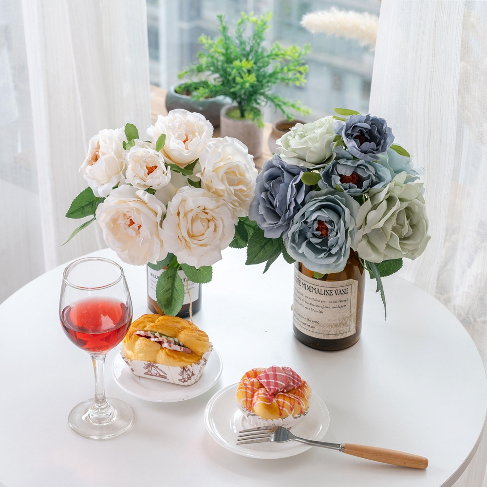 Factory Wholesale Handheld Flower Bouquets: Rose-Style Artificial Flowers for Foreign Trade, Home Decor, and Wedding Celebrations – GF15979A