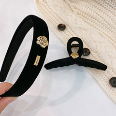 Retro French velvet black camellia high skull headband women's autumn and winter temperament headband headband