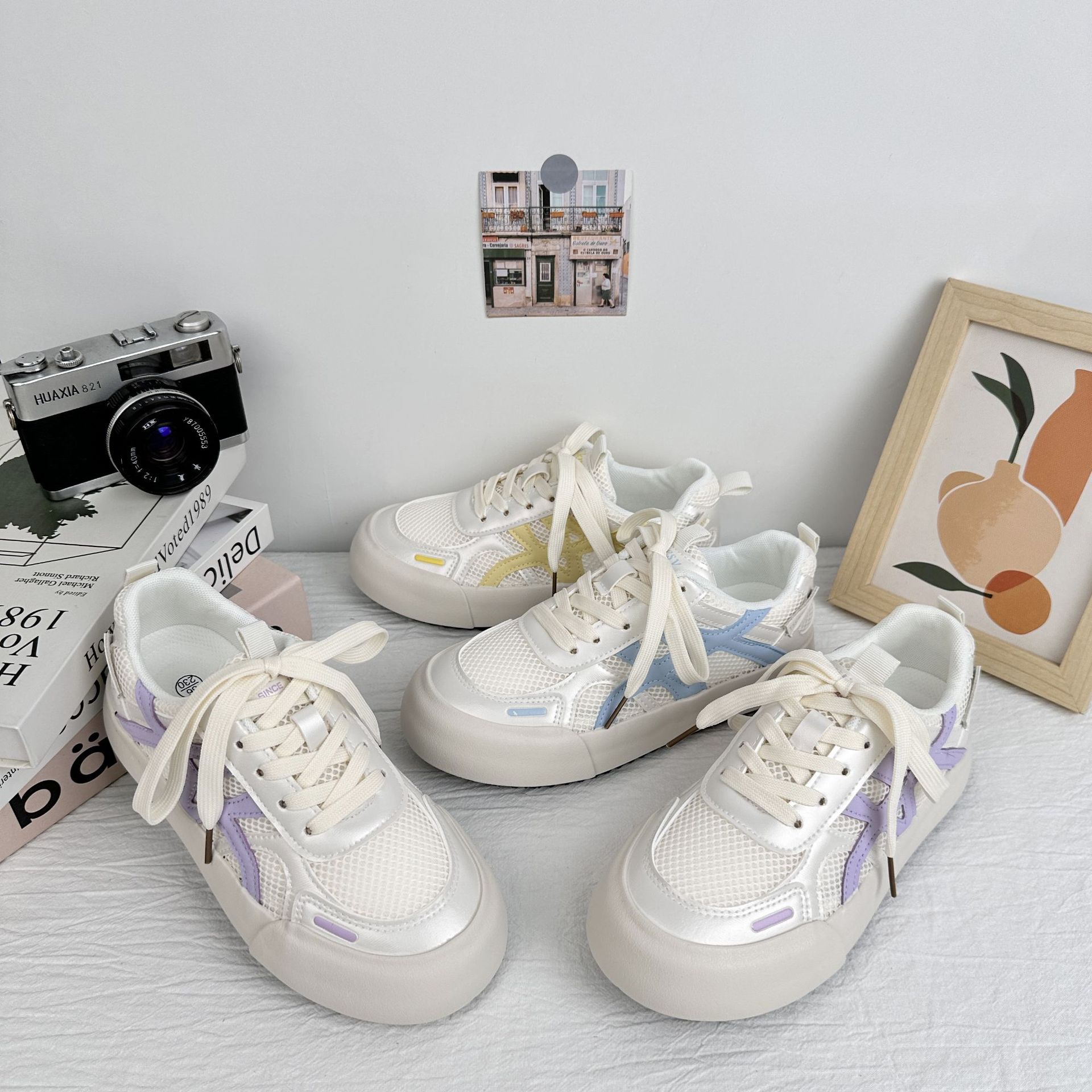 6662 zapatos blancos de aumento de suela gruesa de verano para mujer 2025 nuevo estilo de malla de todo fósforo transpirable con falda Zi Dexun zapatillas