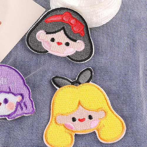 Computer embroidered logo cartoon cute girl avatar badge stickers clothing accessories diy self-adhesive embroidery cloth stickers