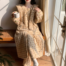 �������ӊA�޼Ӻ�Ů˯��˯�����b�⴩�Ҿӷ������׼�����ñ�ӿɲ�