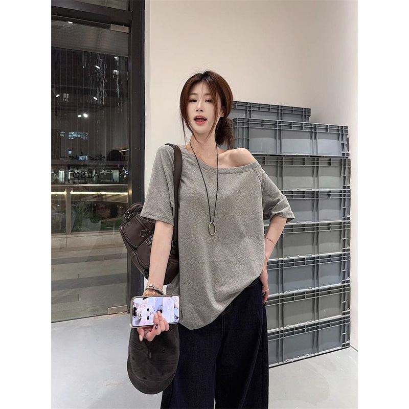 Southeast Asian foreign trade pure desire sexy off-shoulder loose short-sleeve T-shirt for women, designer slanted neck one-shoulder base shirt T-shirt