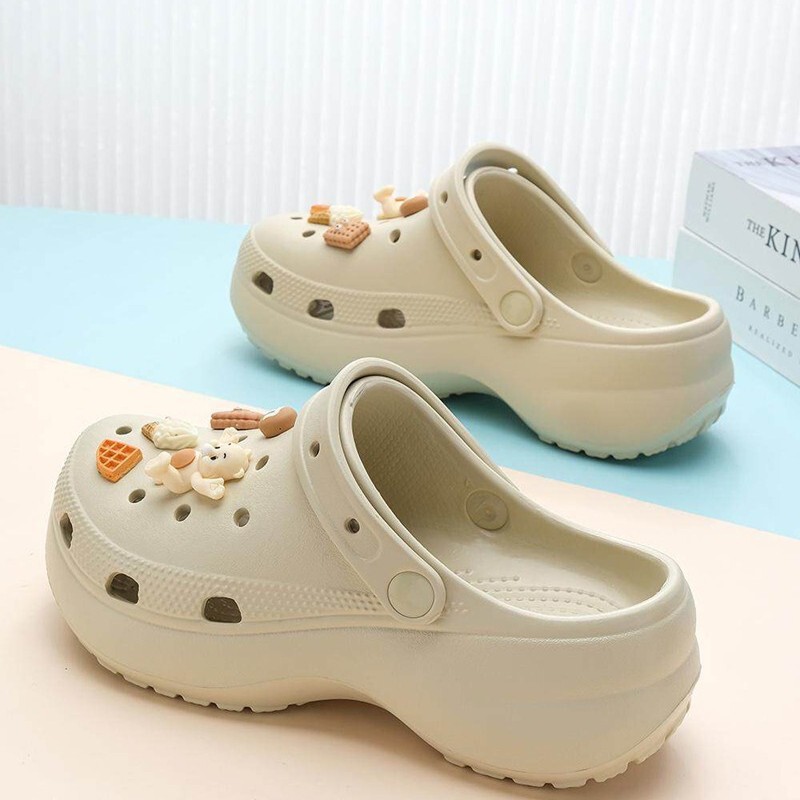 Cloud-Shaped Perforated Shoes for Women, Summer Outdoor Thick-Soled Height-Increasing Sandals, Non-Slip and Wear-Resistant, Couple Style Beach Clogs