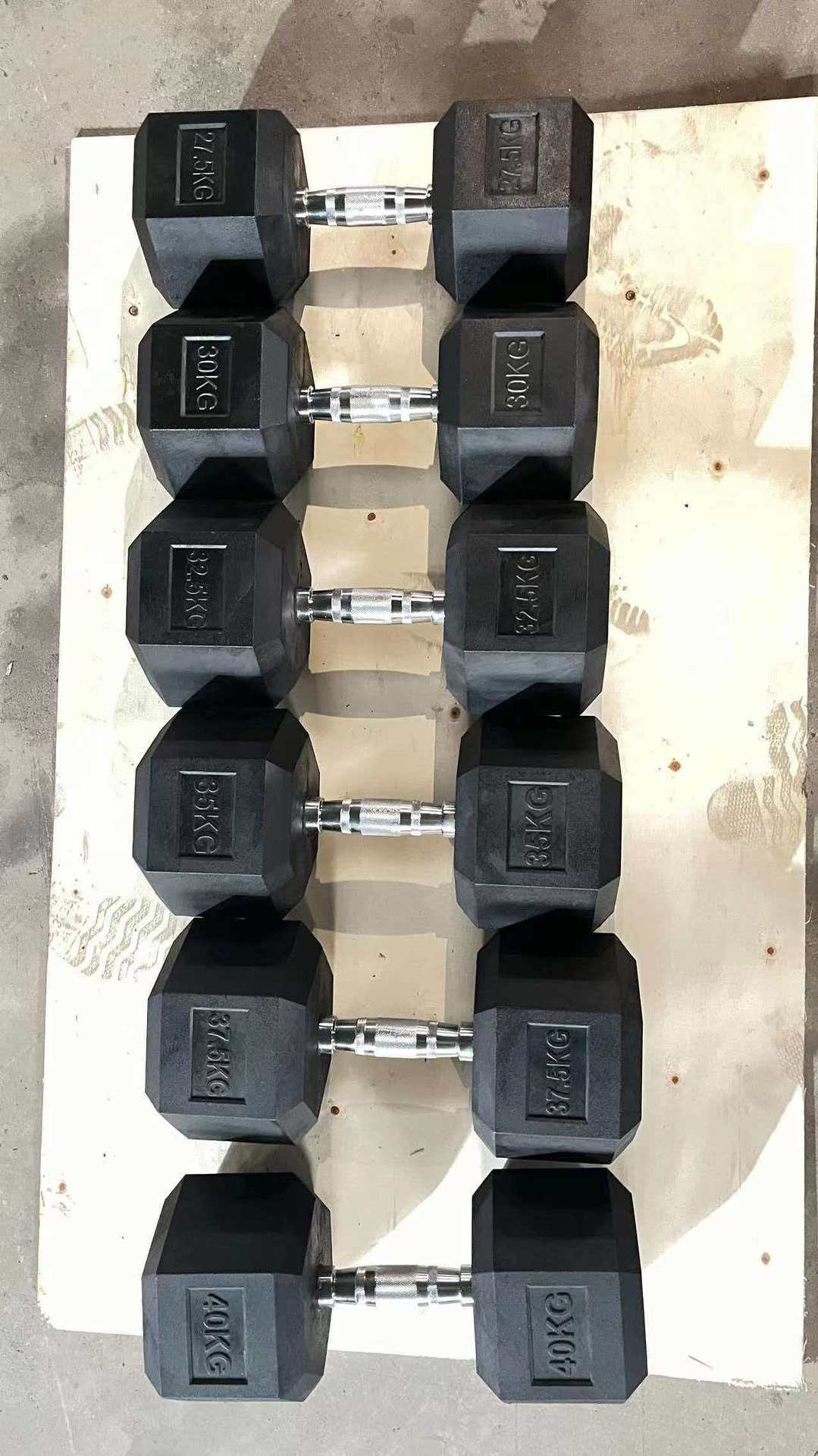 Großhandel Export Fitnessstudio 1-50kg Herren- und Damen-Heimhantel-Set gummibeschichtete sechseckige Hanteln für gewerbliche Nutzung