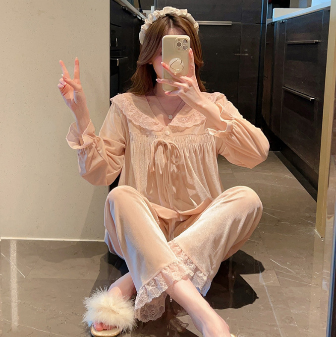 Autumn and Winter Gold Velvet Pajamas Women's Long-Sleeved Pants Two-Piece Lapel Cardigan Suede Home Wear Set Can Be Worn Outside