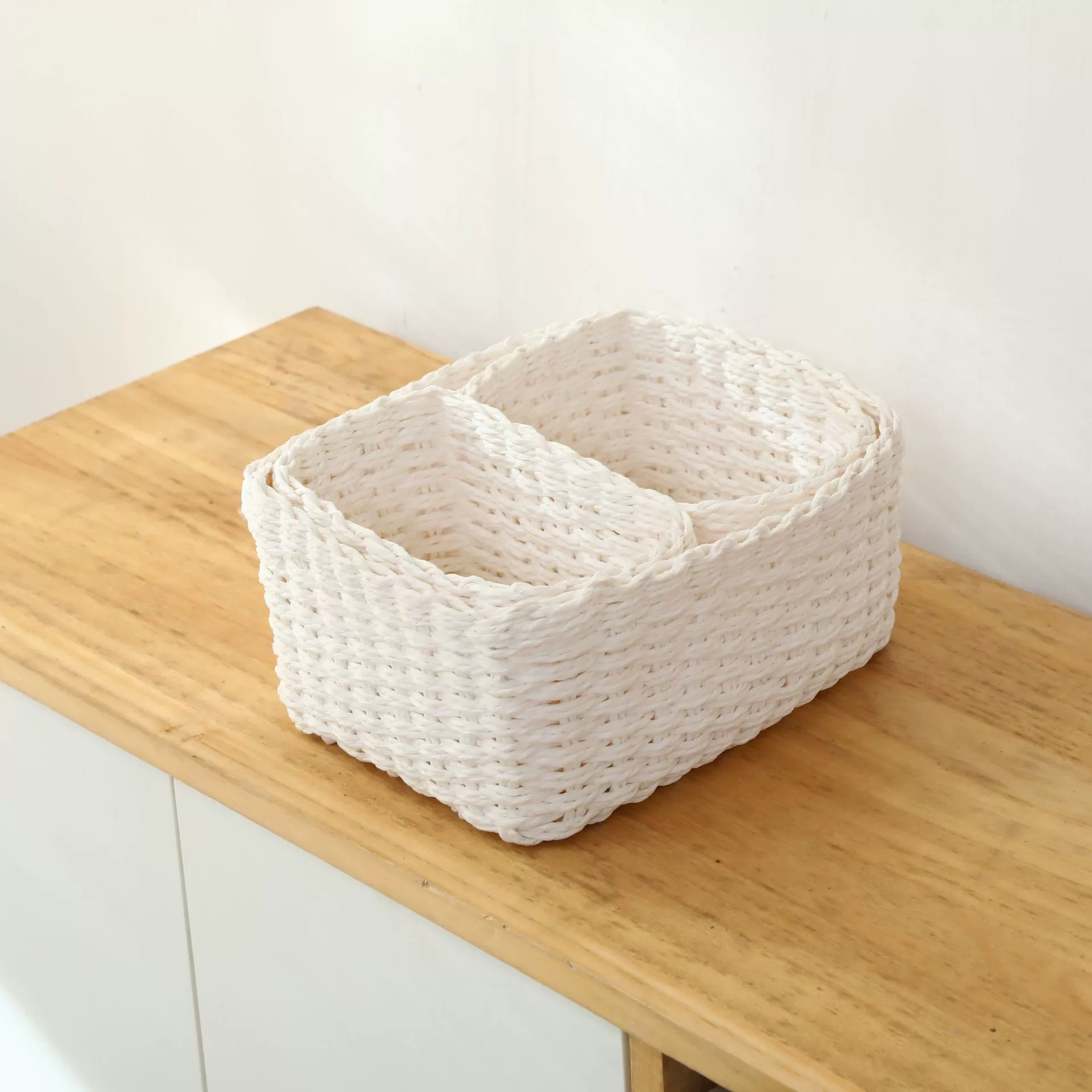 Тщательно подобранные корзины для хранения и организации бумаги и ниток, креативные коробки для дома и офиса, набор из трех предметов для организации рабочего стола в гостиной, оптом.