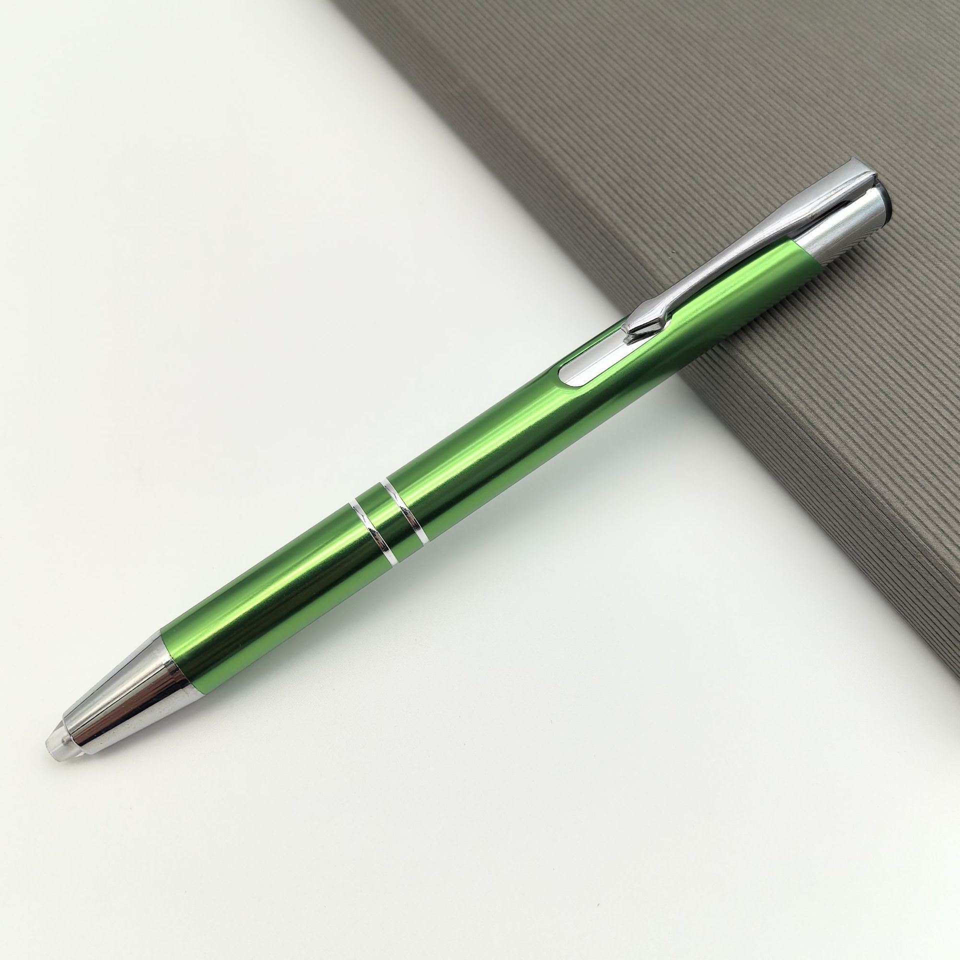 Presione la punta de la pluma luminosa barra de aluminio pluma metálica lámpara LED pluma de regalo de metal logotipo láser personalizado pluma metálica