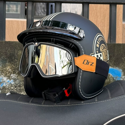 Motosiklet dəbilqələri – retro half helmet electric locomotive four - m-black-gold-wings-retro-black-silver-goggles