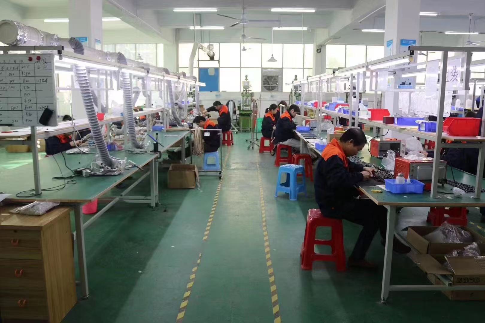 100W Hızlı Şarj Üç İn Bir Veri Kablosu Daralan Üç İşlevli Şarj Kablosu Huawei Android Apple için Özelleştirilebilir LOGO