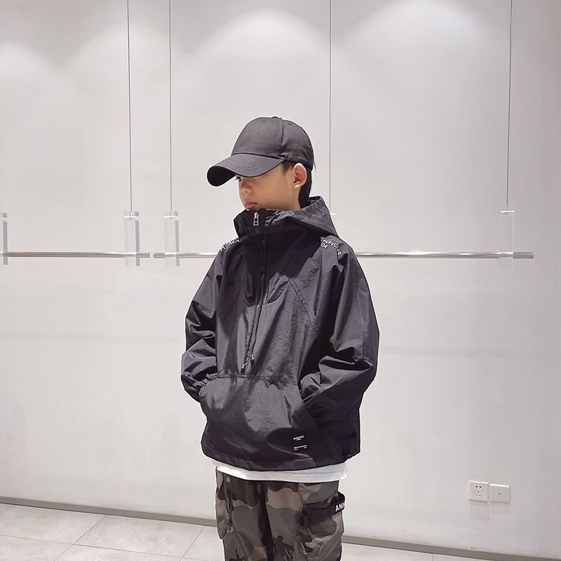 Spring chain for boys with zipper