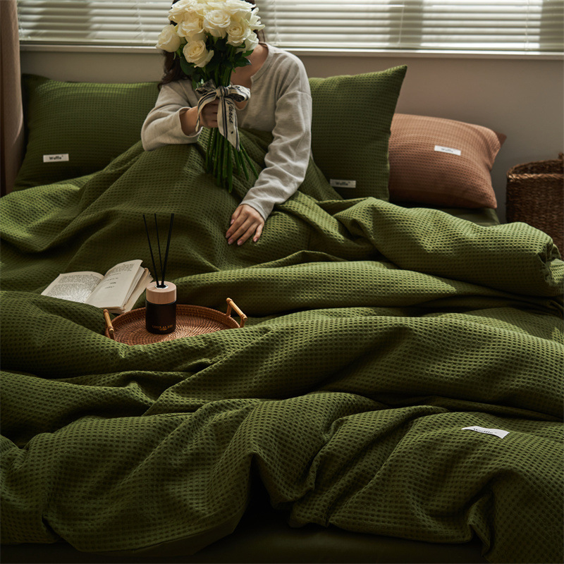 Set di biancheria da letto in stile nordico, a tinta unita, con trama a nido d'ape, delicata sulla pelle ed elegante, ideale per la camera da letto. Composizione: tre pezzi._voghion.com