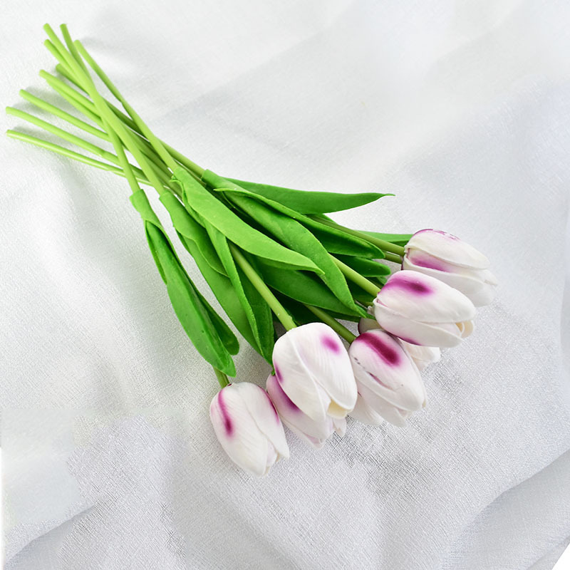Pu hidratante tulipán flor artificial flor falsa fiesta de boda decoración del hogar flor comercio exterior transfronterizo fábrica de flores al por mayor