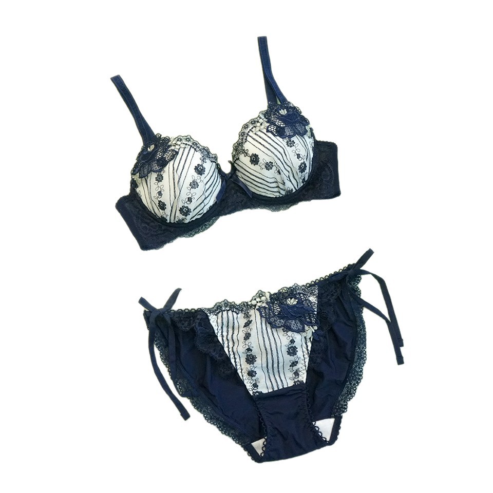 European American Plus-size Push-up Thick-cup Women's Lingerie Set For Large Busts, Comfortable, Breathable, Adjustable,_voghion.com