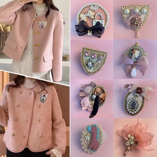 French retro brooch fashion all-match light luxury style pink corsage new Chanel style pin accessories wholesale