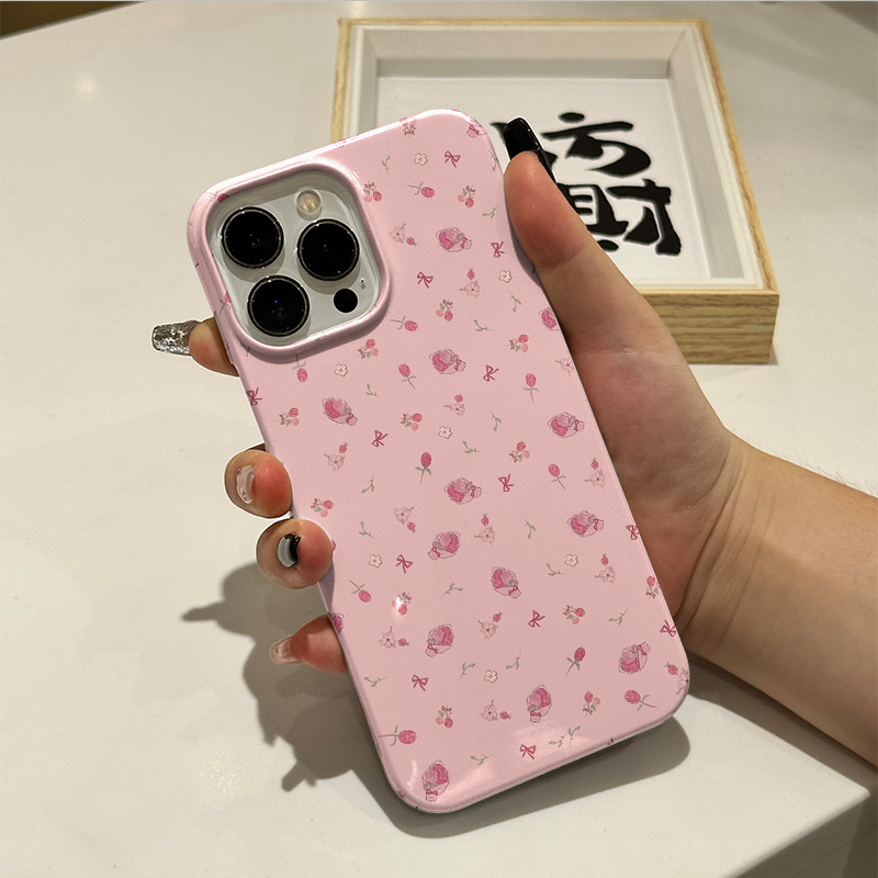 粉色小碎花草莓适用苹果16手机壳少女心iPhone17promax新款15pro