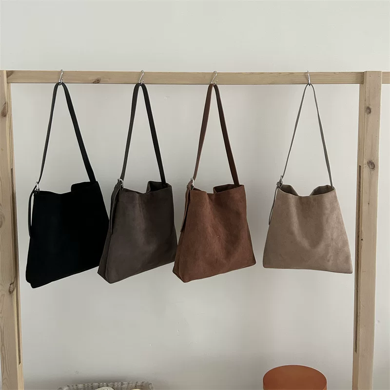 Brand demi-season matte capacious one-shoulder bag, South Korea