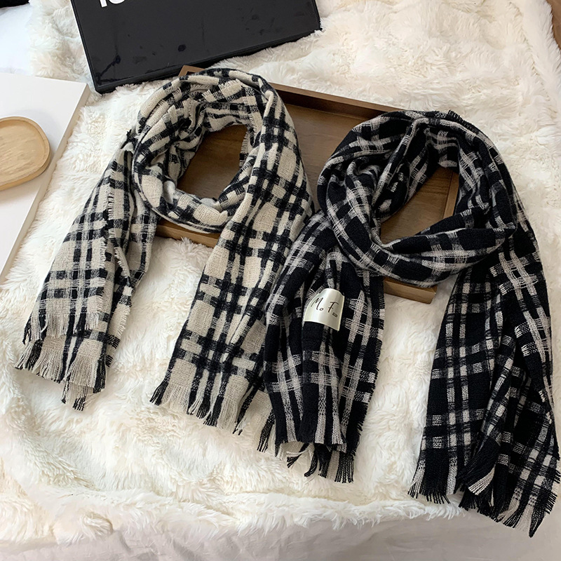 Tejedido bufandas de alta sensación 2025 otoño y invierno nueva moda universal engrosado bufandas de cuadrillas cálidas al por mayor