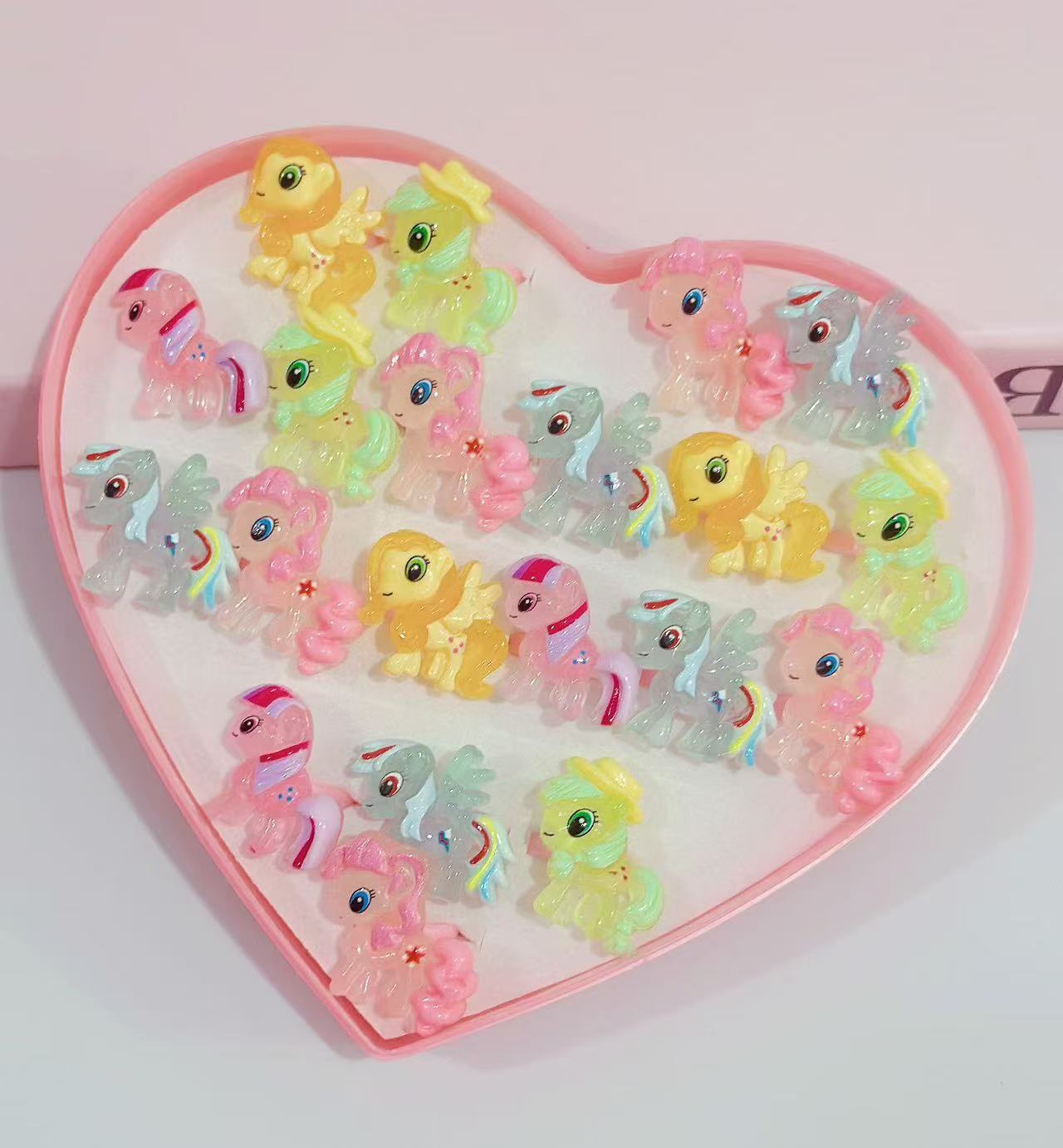 Pony, 20 pieces