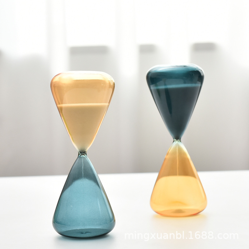 Cristal de color reloj de arena tiempo creativo decoración del hogar de estilo europeo pintura de dos colores artesanía regalo fábrica al por mayor image 4