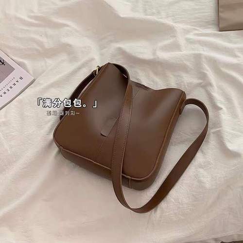 Bucket Bag Bag for Women Stylish Women Large Capacity Korean Version Crossbody Bag for Women Versatile Ins Unique Design Yuchuang Kang