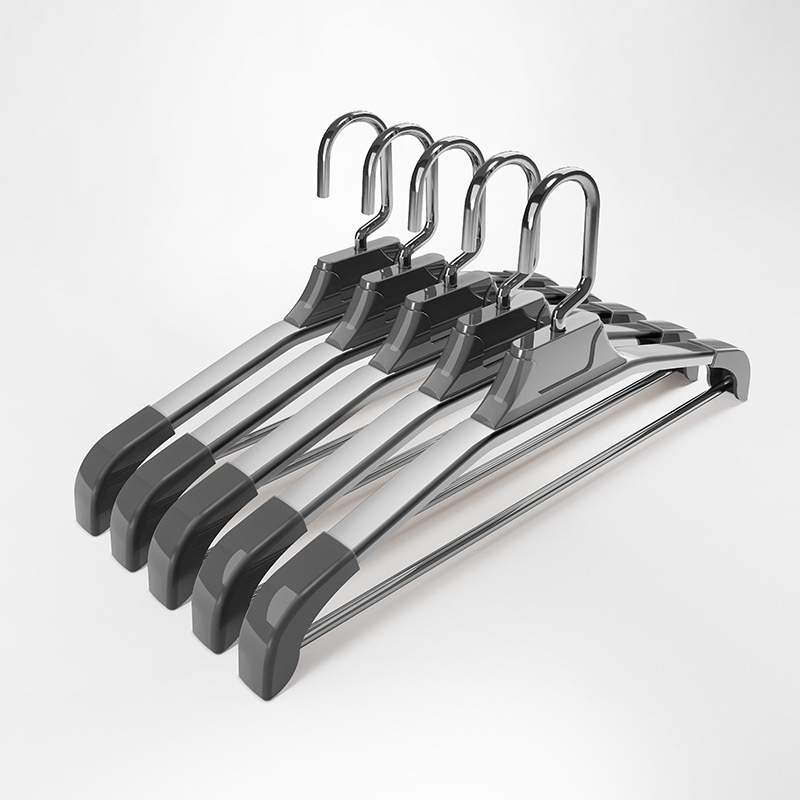 회색 양복 걸이