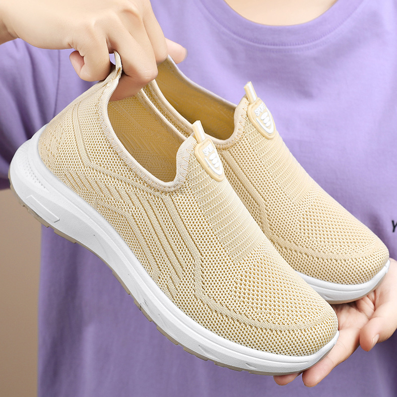 Zapatos de mujer zapatos de madre verano transpirables zapatos casuales de gran tamaño suela suave zapatos ligeros de un solo pedal zapatos de mujer transfronterizos al por mayor