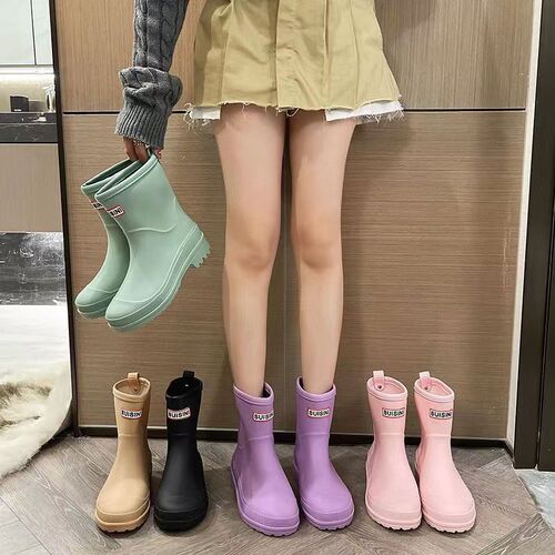 Cross-border best-selling Korean single Russian women's medium height anti-slip rain boots, fashion rain boots, mid-sole waterproof rubber shoe covers