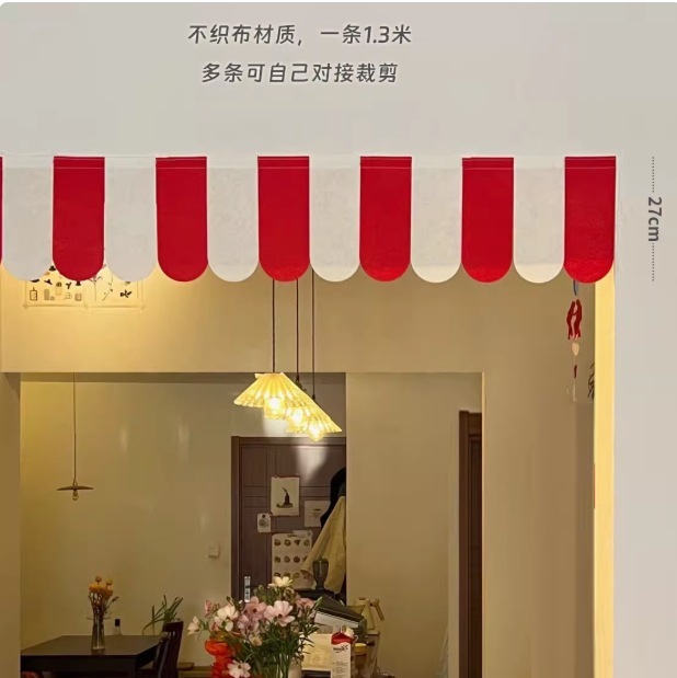クリスマスの赤と緑の旗、ショッピングモールの店頭カーテン、窓の装飾、雰囲気のある背景、クロスボーダー限定|undefined