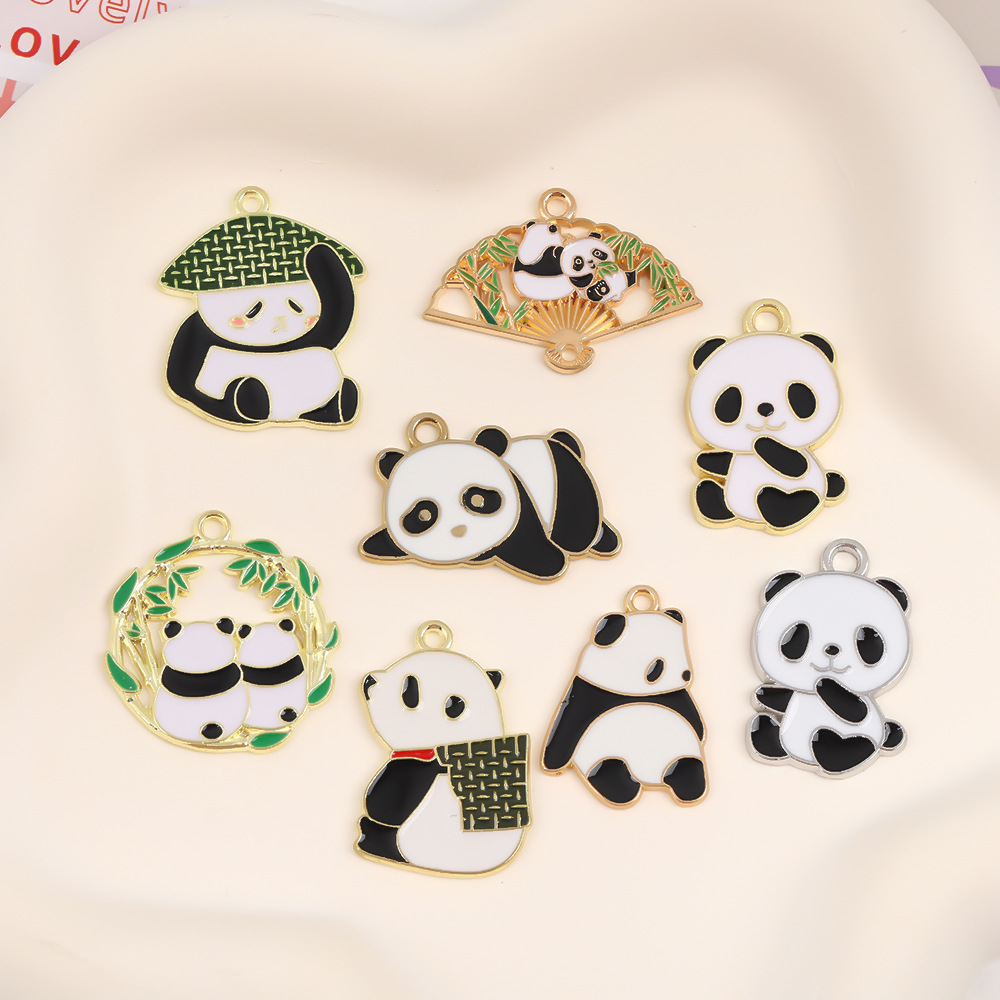 中国风可爱大熊猫吊坠卡通动物diy钥匙扣挂件耳饰合金饰品配件