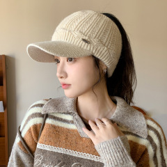 秋冬季时尚百搭帽子女休闲运动骑行鸭舌帽户外显脸小半空顶毛线帽