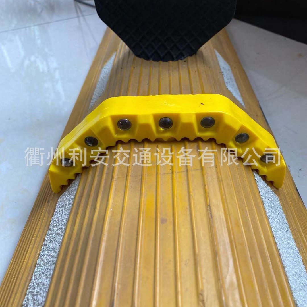 分道体反光器，玻璃反光珠