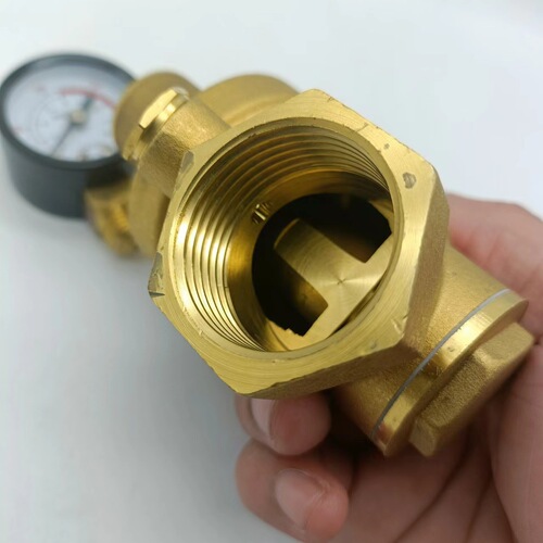 Brass pressure relief valve, thickened copper quick-connect pressure relief valve, water heater adjustable pressure stabilizer, tap water pressure regulating valve