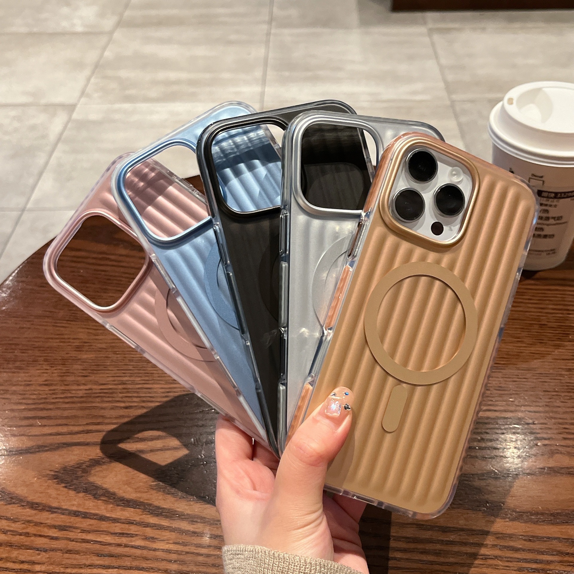 Maleta magnética simple y avanzada para iPhone16ProMax Apple 15 funda para teléfono móvil 14 nuevo estilo 13 pareja