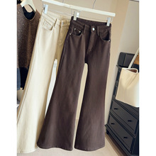 加绒加厚咖啡色微喇牛仔裤女冬季新款梨形身材高腰弹力显瘦阔腿裤