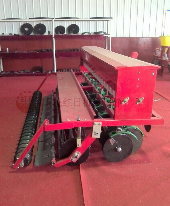 小麦播种机   18行小麦施肥播种机   蔬菜播种机  玉米施肥播种机