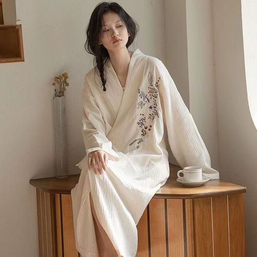Japanese women's pajamas, pure cotton gauze nightgown, summer thin nightgown, Chinese style Hanfu embroidered bathrobe, steaming suit