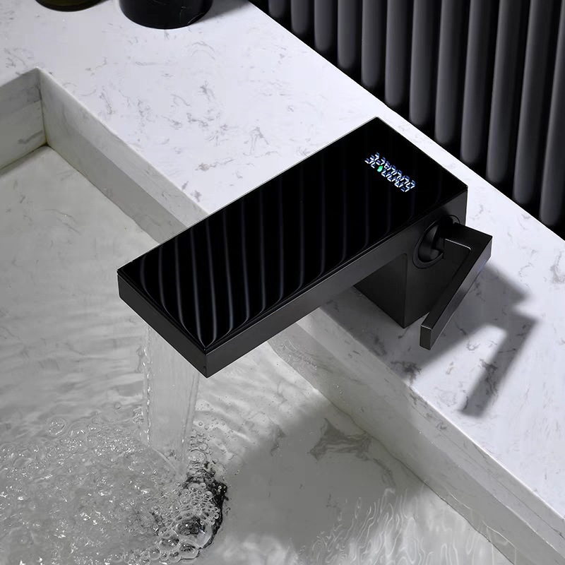 A1 - 블랙 유광 도장 (디지털 폭포수 출수) 황동