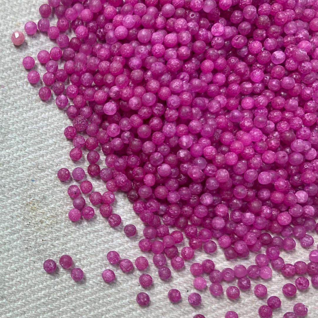 电熔铬刚玉段砂 3-5mm 5-8mm 人造红宝石小球原材料