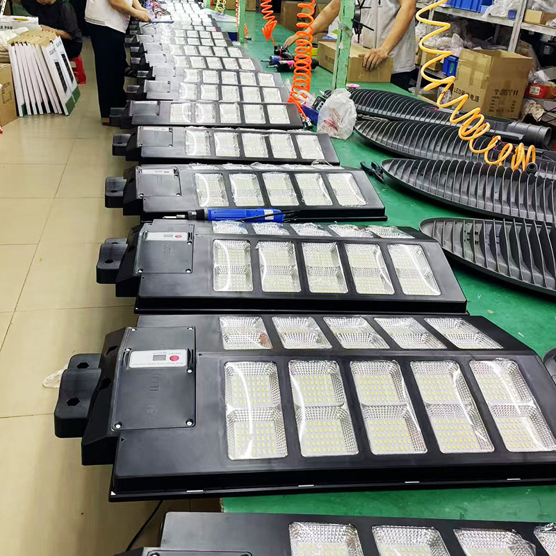 ソーラー街路灯中庭フラットパネルLEDハイパワー工場卸売都市工学屋外インテリジェントセンサー|undefined