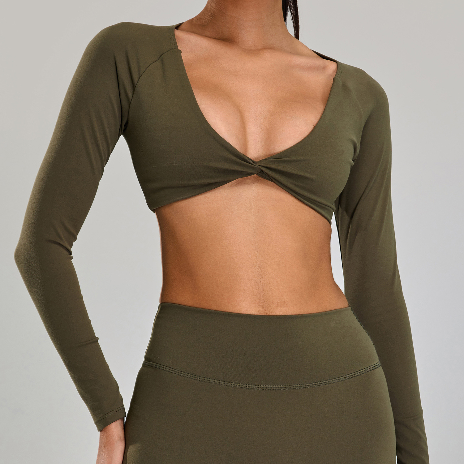 Nueva ropa de yoga europea y americana, camiseta ajustada transpirable de secado rápido para mujer, ropa de fitness, deportes de carrera informal, top de manga larga